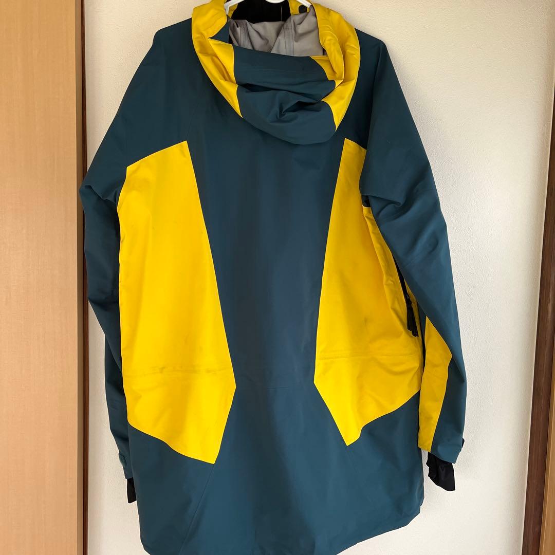 PeakPerformance Verticaljacket Mサイズ