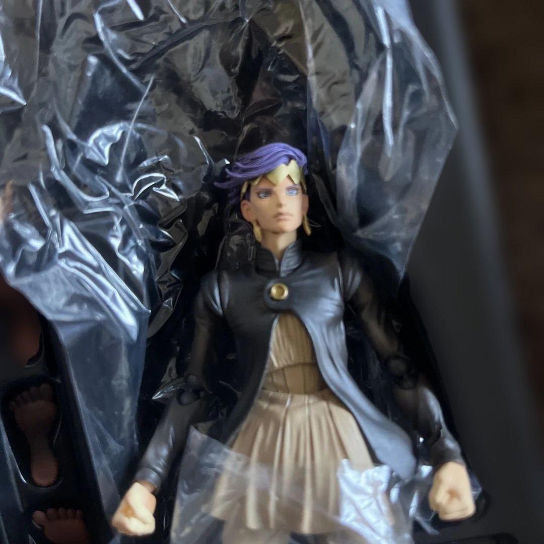 ※ジョジョ展限定 超像可動『岸辺露伴 Ver.2 Black』フィギュア