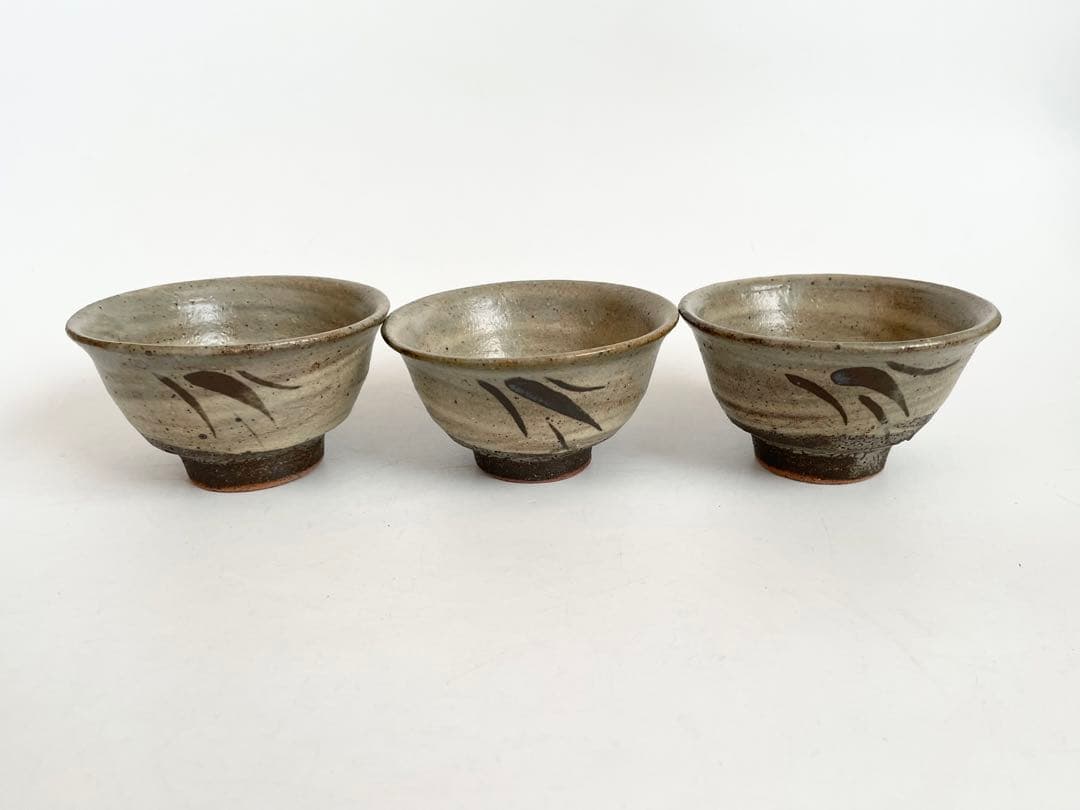 陶芸家　人間国宝　島岡達三　刷毛目　鉄絵　笹文　番茶器　器　小碗　湯呑