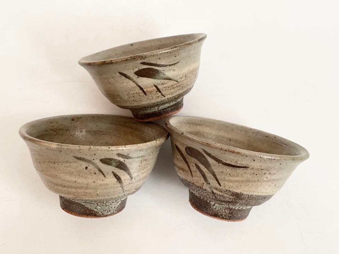 陶芸家　人間国宝　島岡達三　刷毛目　鉄絵　笹文　番茶器　器　小碗　湯呑