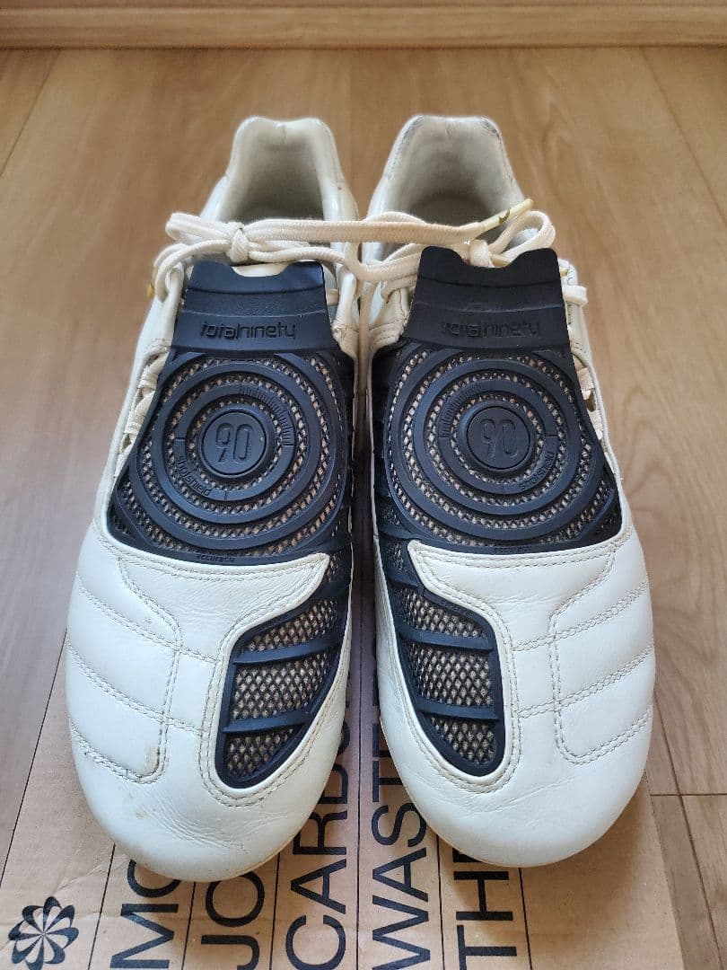 ナイキ Nike Total90 トータル90 26.5cm