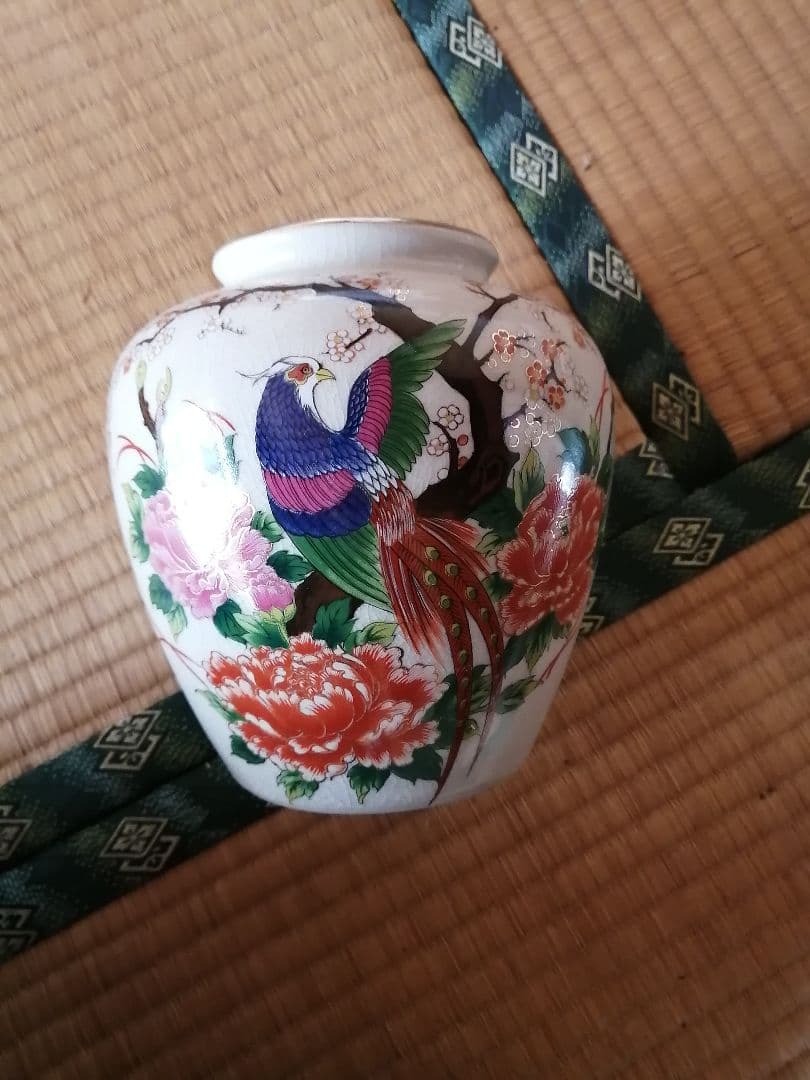 九谷焼 清峰作 花鳥柄 花瓶　牡丹