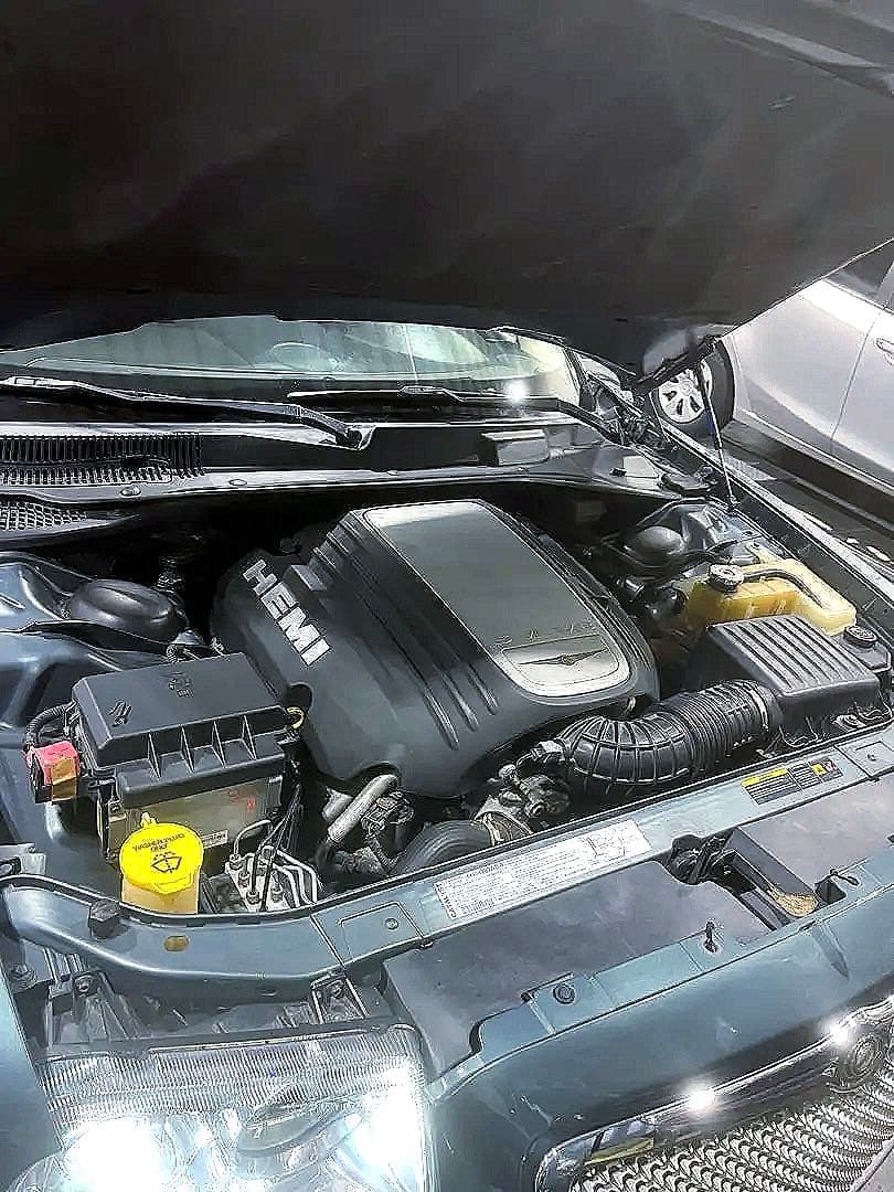 クライスラー300C HEMI5.7ℓ車検令和8年6月迄
