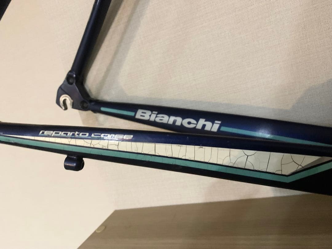 ◆ビアンキBianchi 渋い紺色×白×チェレステのアルミフレーム◆ロードバイク