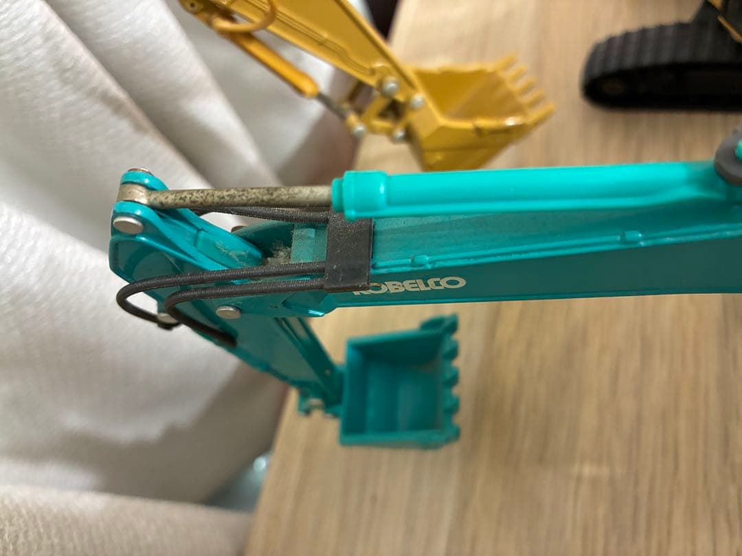 CAT 320D & KOBELCO SK200-8 ミニチュアショベルカー