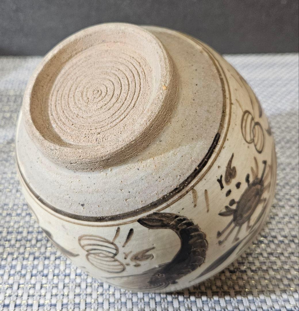 中国古陶磁　南方系　東南アジア古陶磁　磁州窯系　宋胡録　安南　蟹と海老の図　茶碗