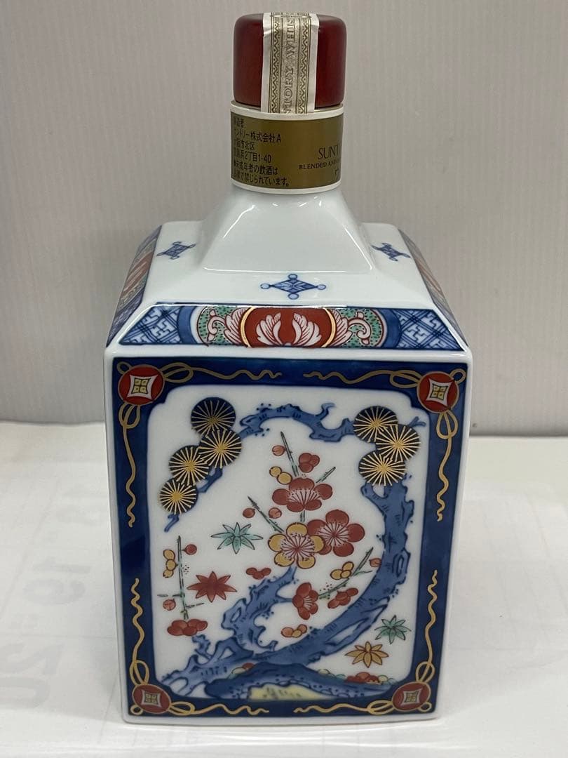 未開栓 サントリー 20年 ウイスキー 有田焼 染錦松竹梅寅文角型瓶