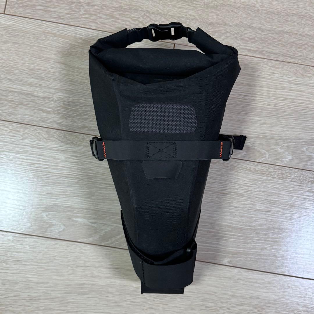 APIDURA x CANYON サドルバッグ5L