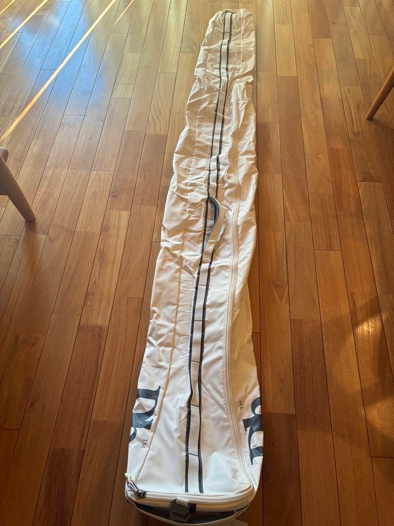 Dbスノーローラーホワイト 65リットル