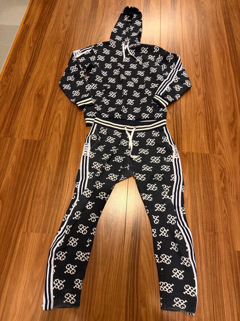 PEARLY GATES モノグラム総柄 ダブルジップパーカー&パンツセット