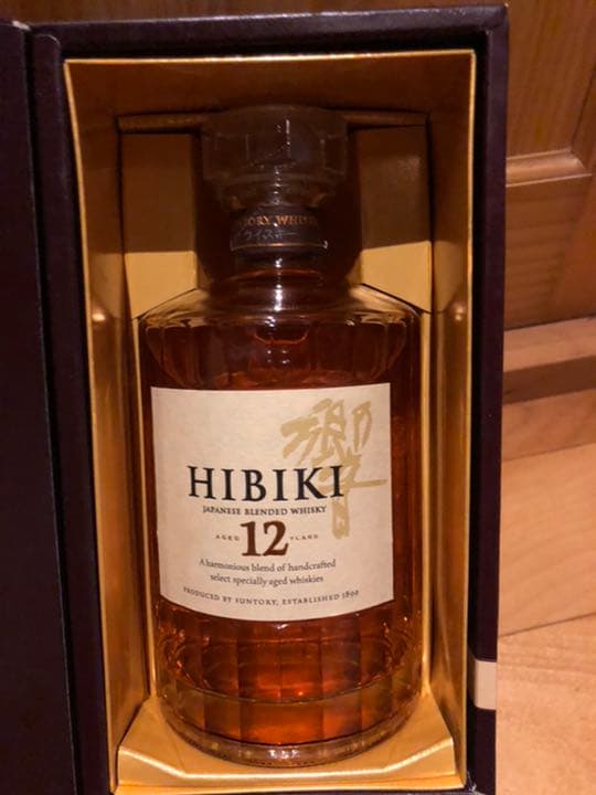 響Hibiki　12年　700ml