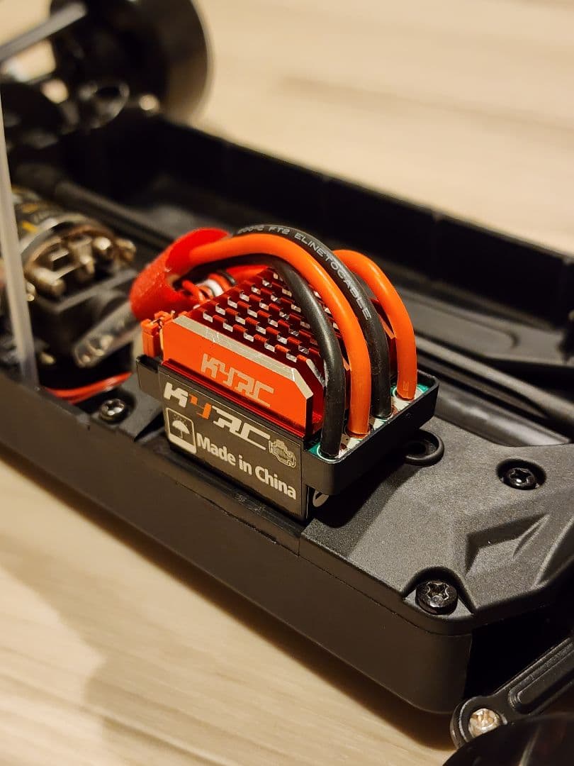 京商 フェーザー FAZER 廃盤シャーシ LE MANS 360PT付ESC付