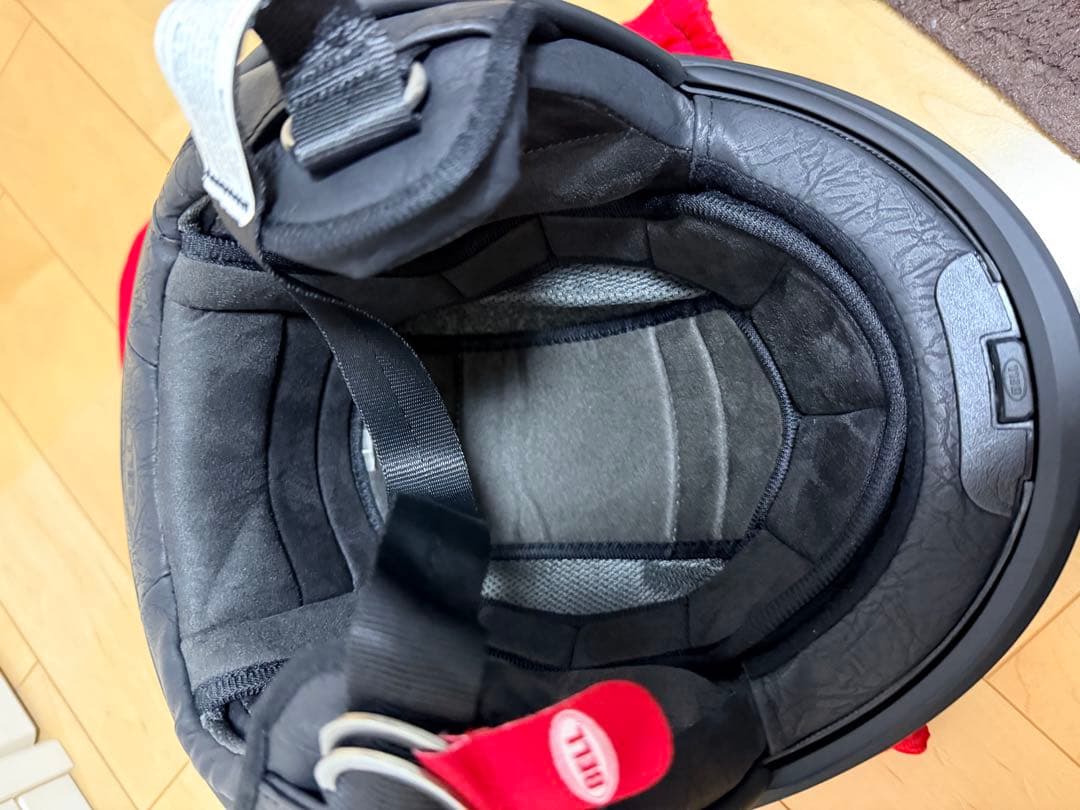 未使用　DOT規格　BELL スポーツ用ヘルメット　Lサイズ