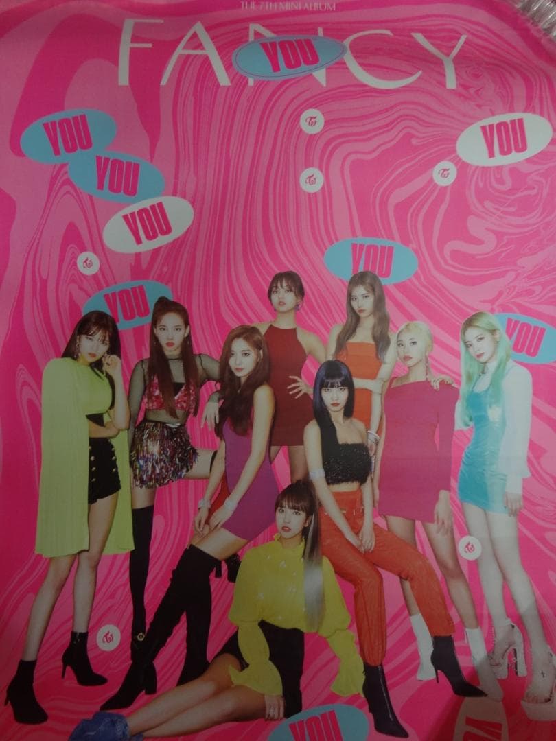 B2サイズポスター200本セット ・アニメアーティスト混合