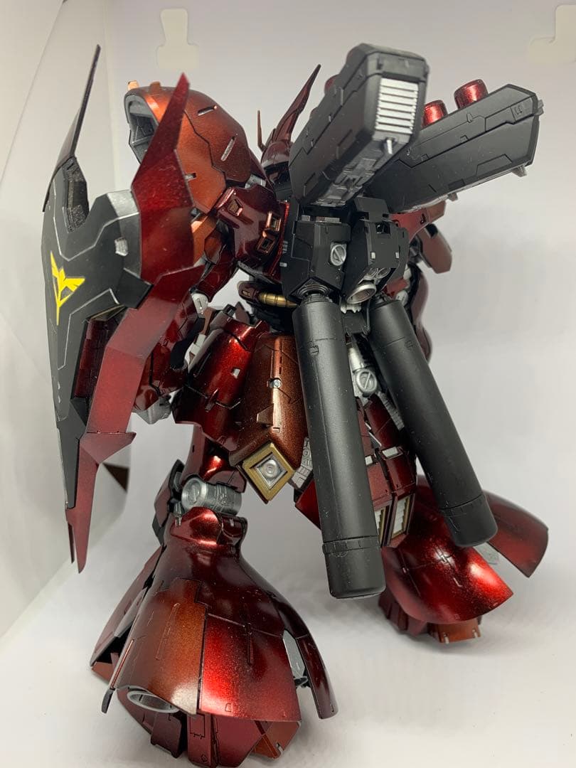 バンダイ RG 1/144 サザビー　完成塗装済み