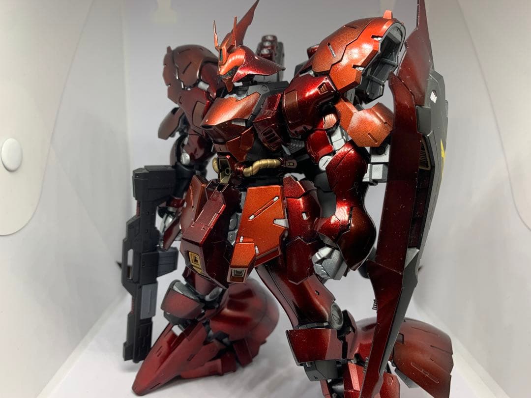 バンダイ RG 1/144 サザビー　完成塗装済み