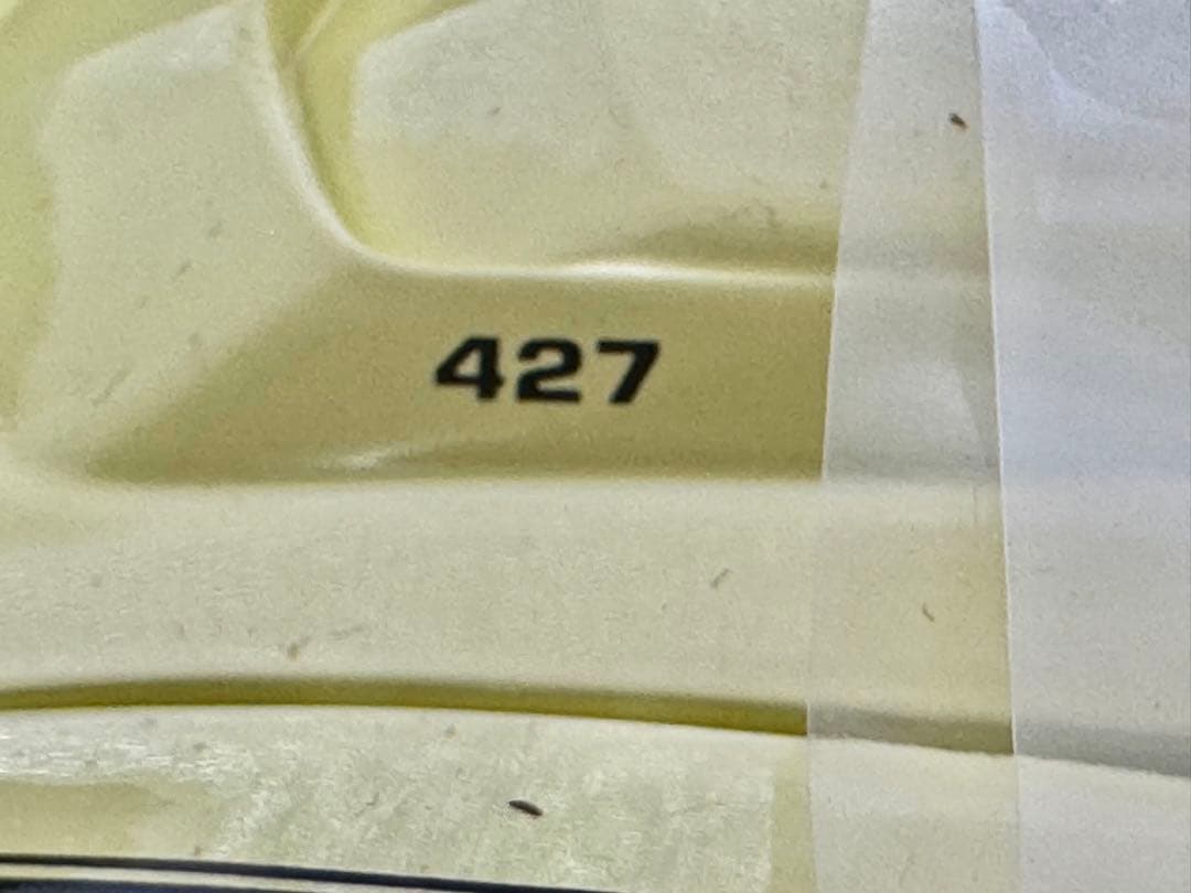 ホットウィール　シボレー・コルベット　ZL-1　1969  イエロー 1/18