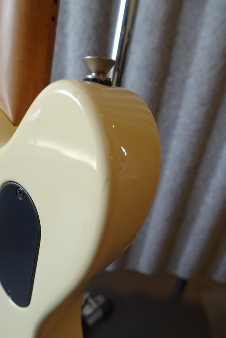 PEAVEY EVH WOLFGANG SPECIAL USA製　アイボリー