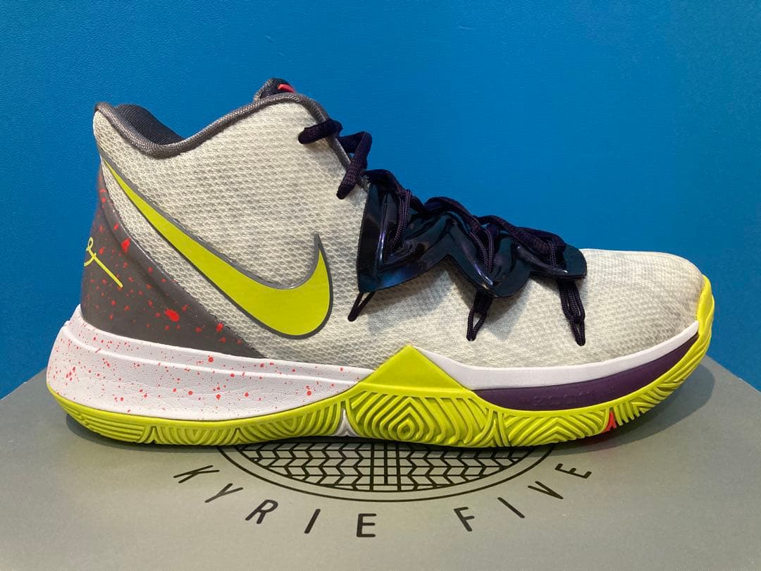 Nike Kyrie 5 ナイキ カイリー5