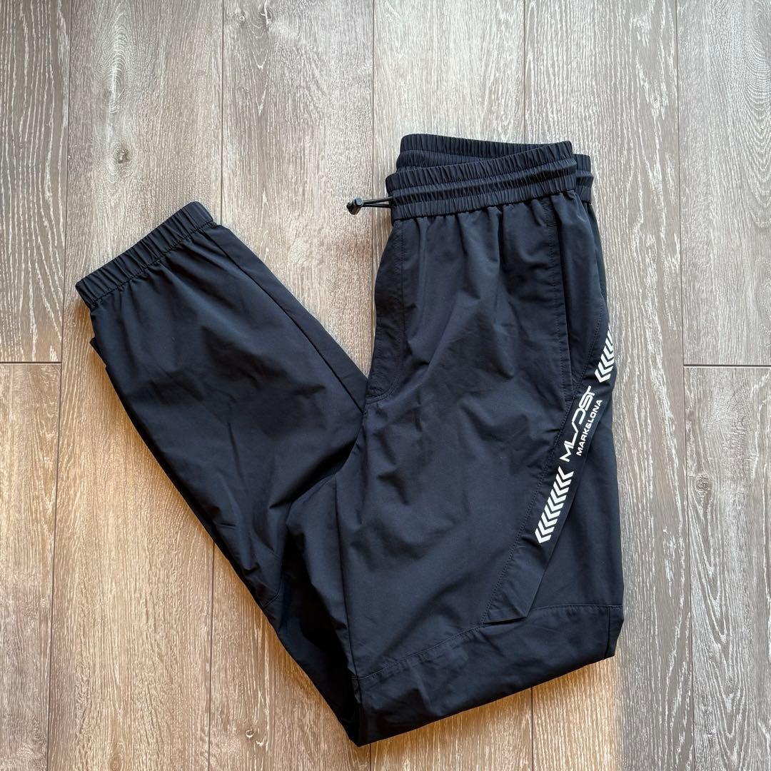 【試着】MARK&LONA ナイロンパンツ 黒 ジョガー DST スウェット