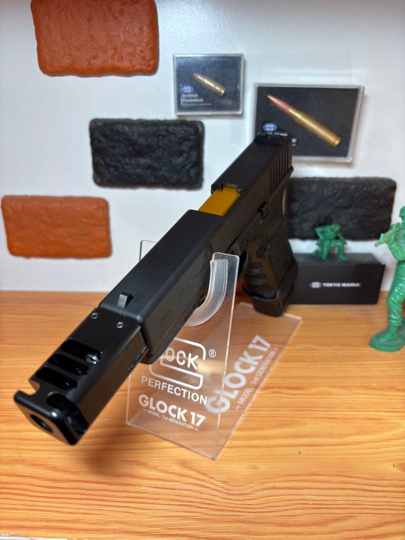 東京マルイ グロック17 3rd カスタム品　フリーダムアート　アキュコンプ仕様
