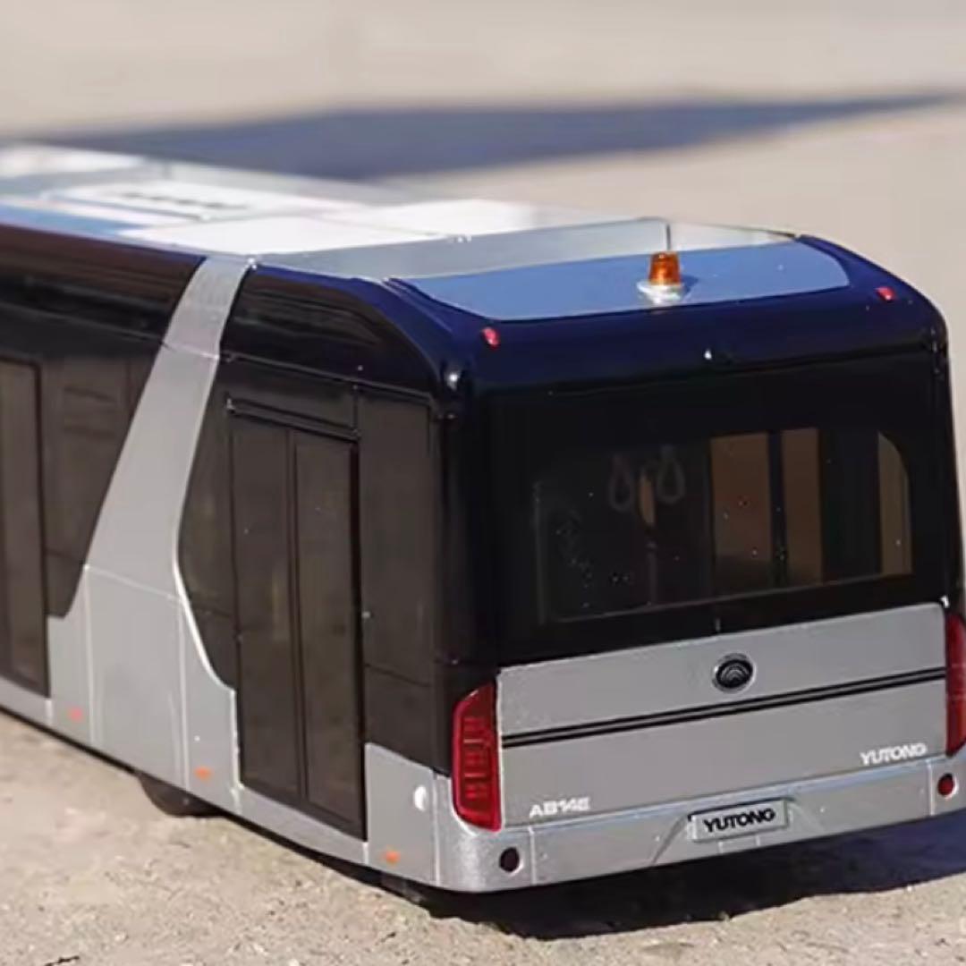 YUTONG バスモデル 1/43 スケールモデル