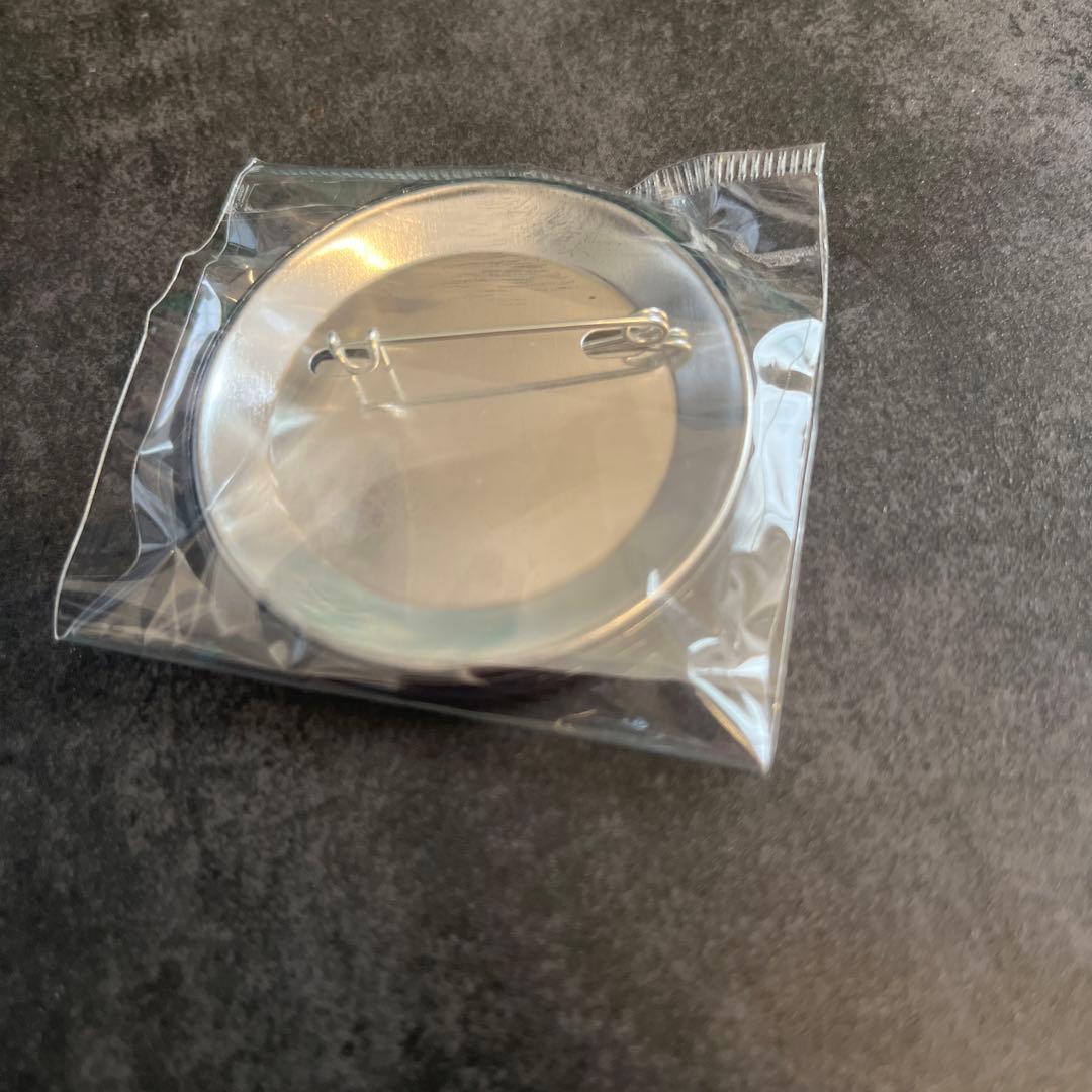 C82 Ib 缶バッジセット イヴ