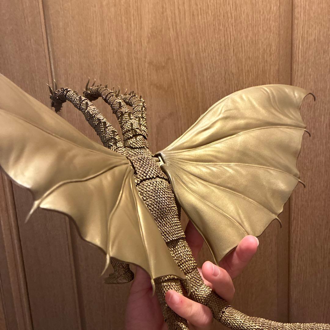 S.H.MonsterArts キングギドラ