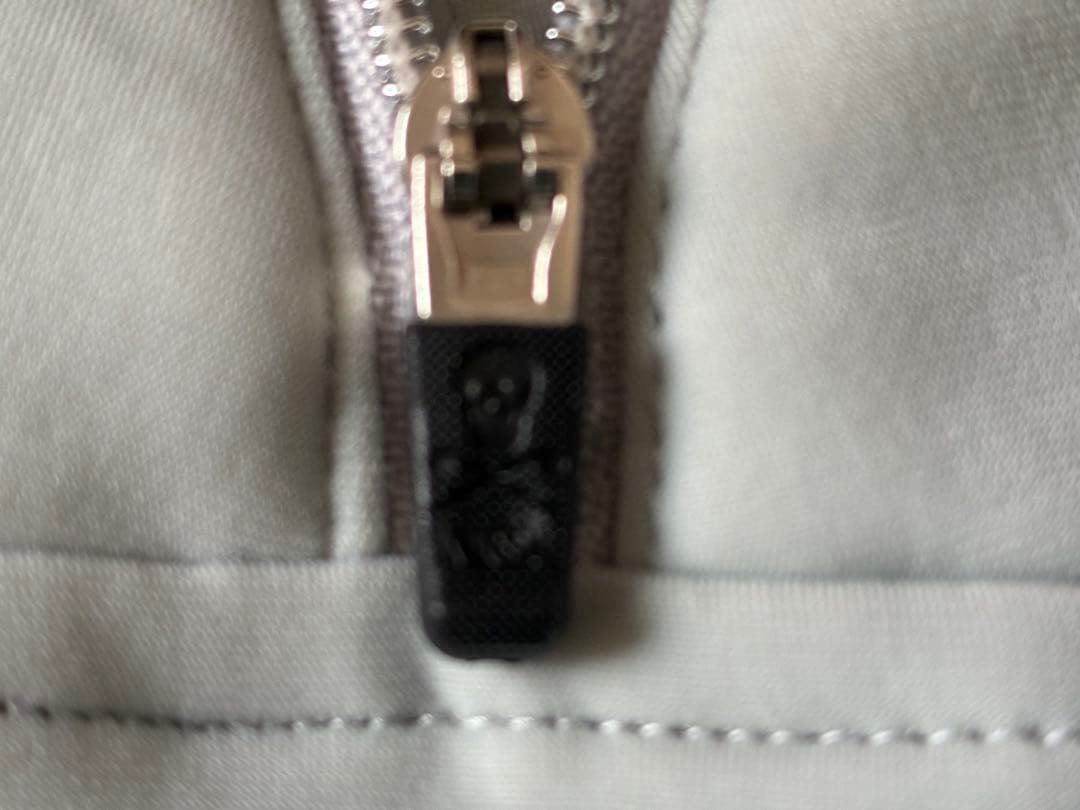 マークアンドロナ中綿ブルゾンキューブ社