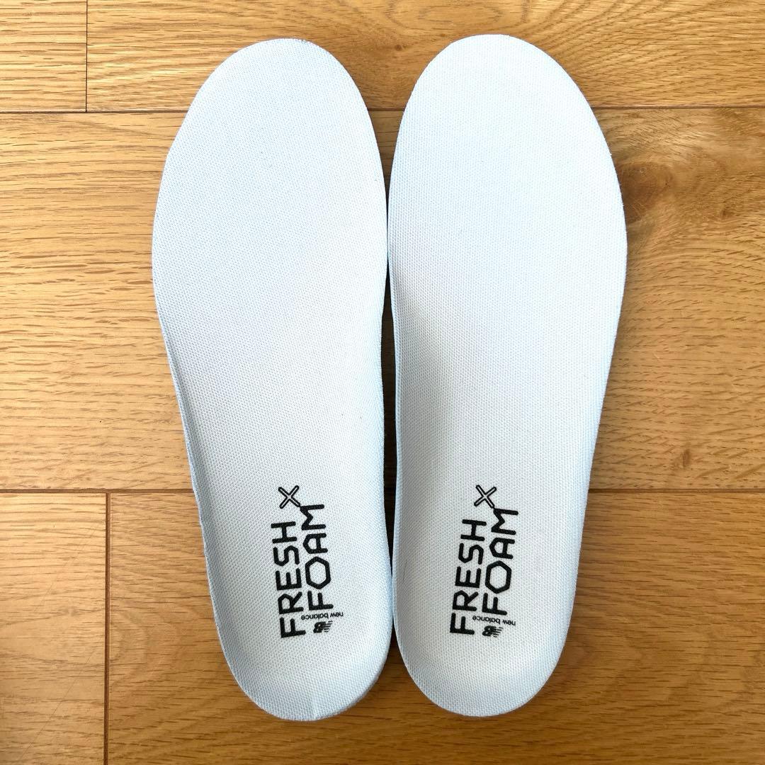 ニューバランス　ランニングシューズ　レディース W880 24cm