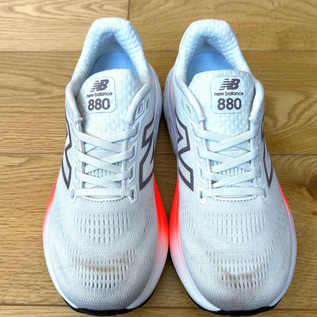 ニューバランス　ランニングシューズ　レディース W880 24cm