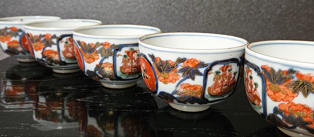 【珍品❗名品❗】明治時代　大聖寺伊万里　韃靼人と南蛮舟に花の図　ころ茶碗　ぐい呑