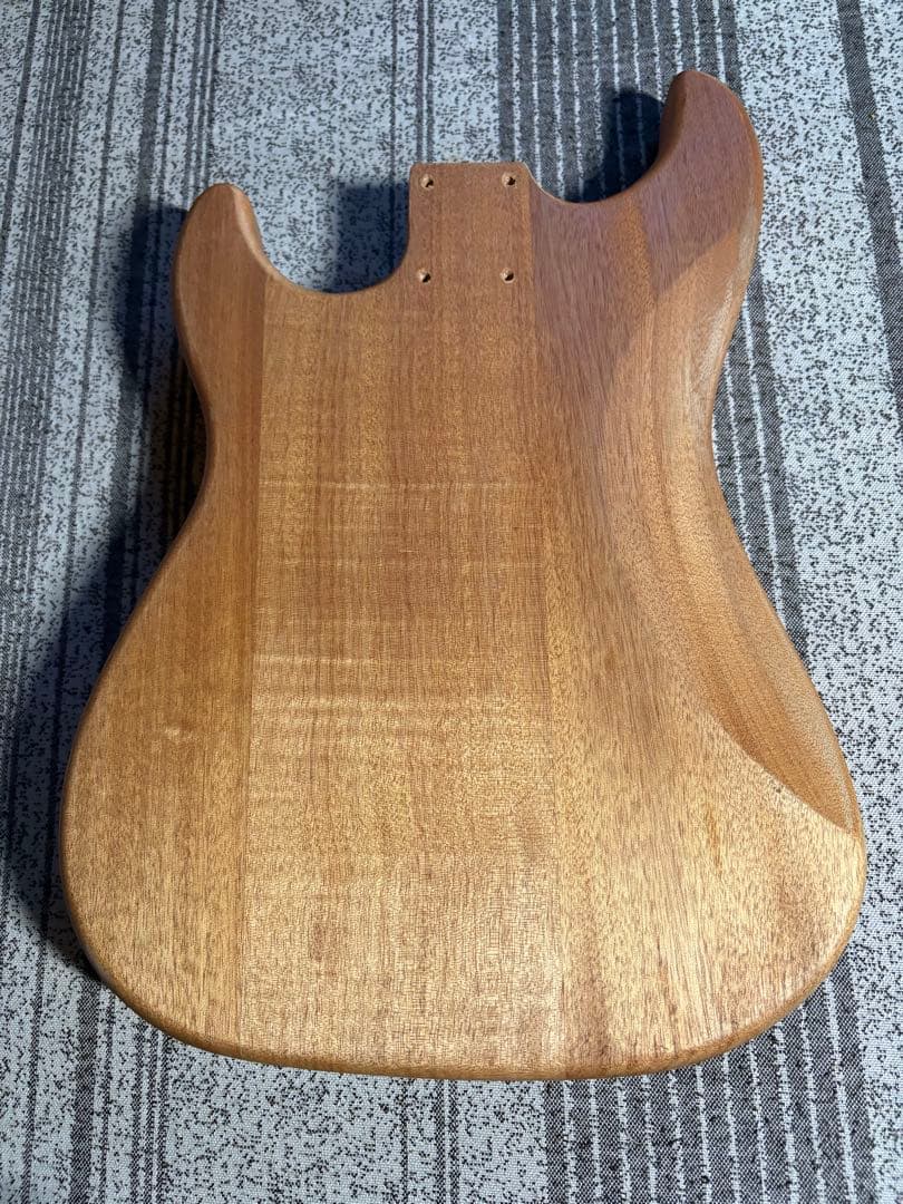 ストラトボディ