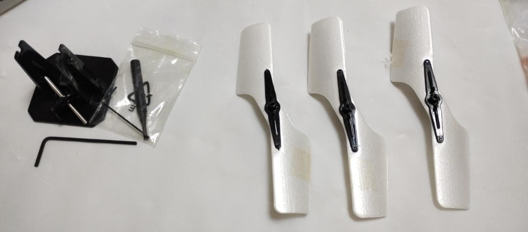 HIROBO　S.R.B　Quark　STD　ラジコンヘリ