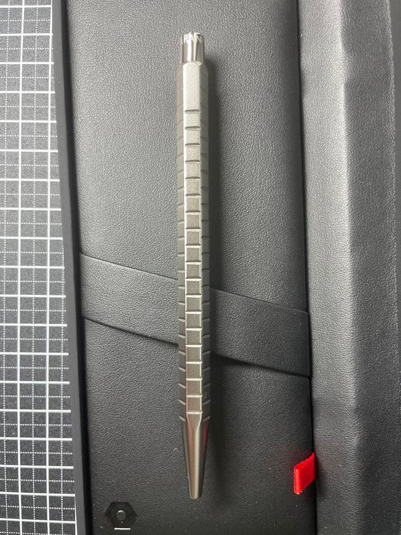 カランダッシュ　エクリドール　アベニュー　ボールペン