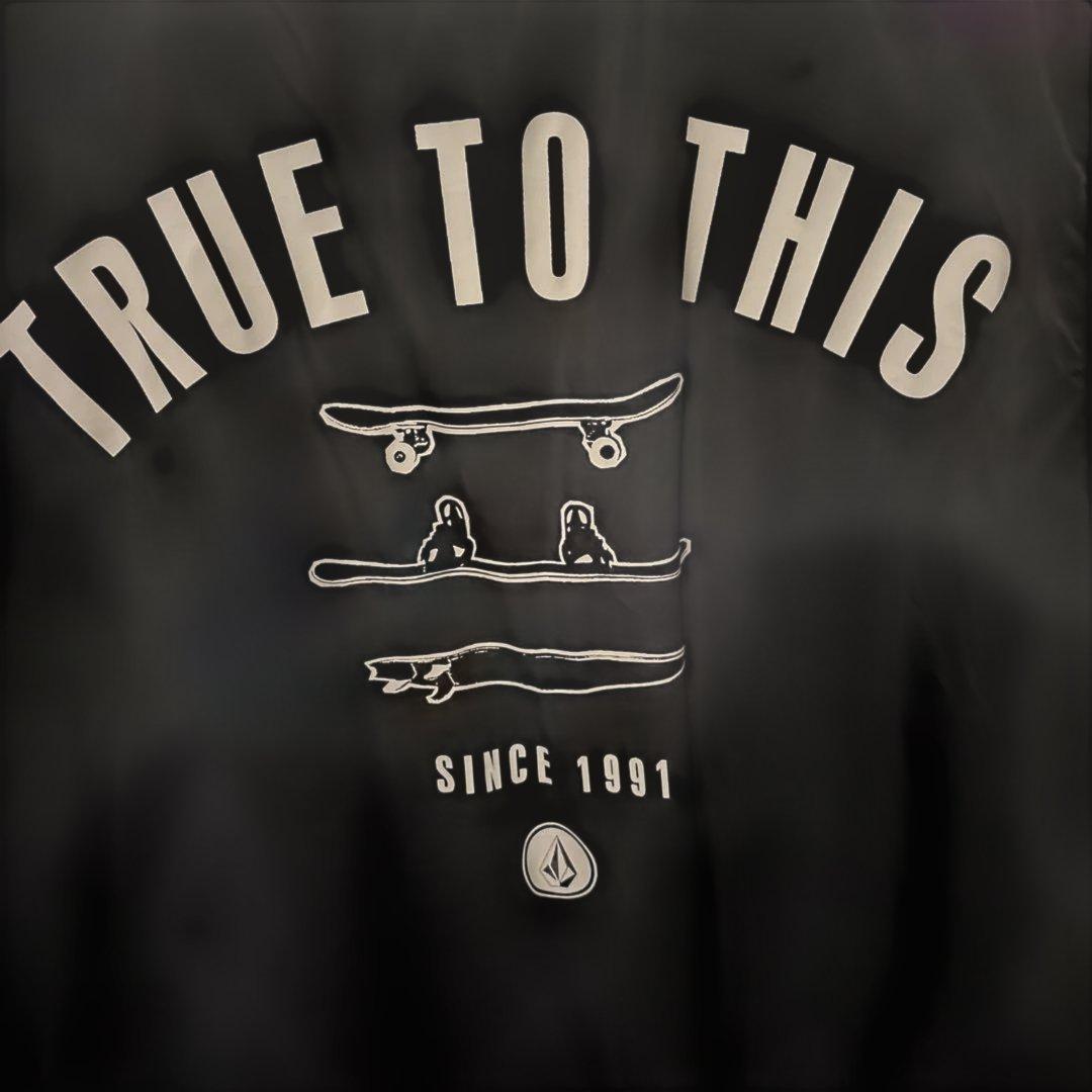 限定品Volcom ボルコム コーチジャケット ブラック ストリート