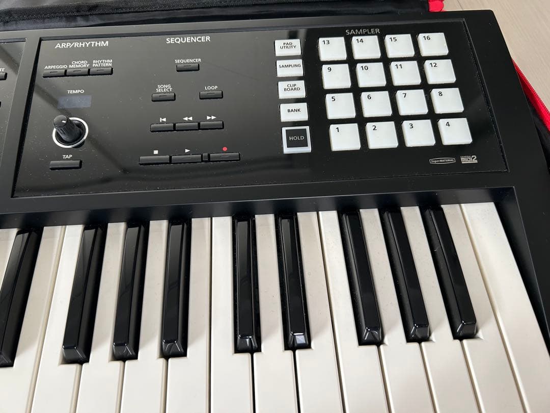 Roland FA-06 シンセサイザー 61鍵