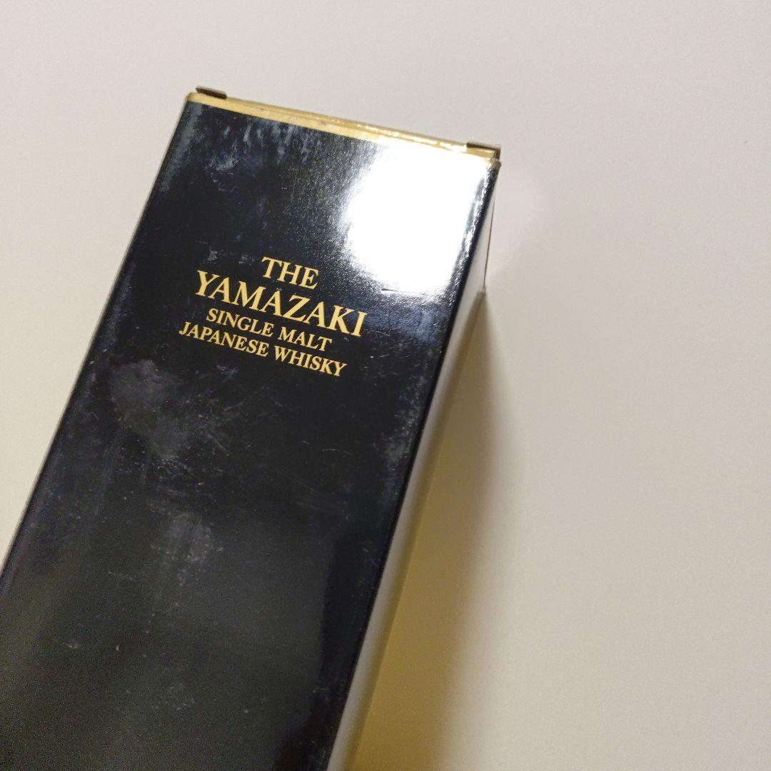 山崎 18年 サントリーシングルモルトウイスキー　化粧箱入り　新品未開封