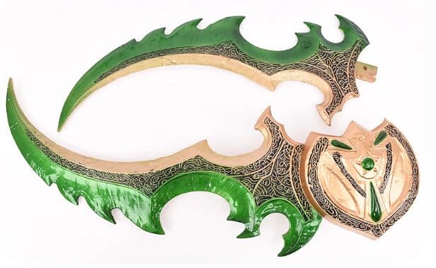 エッグナイフアイシンノス戦刃 魔獣ゲーム 古兵器 武具 冷兵器 映画 長剣