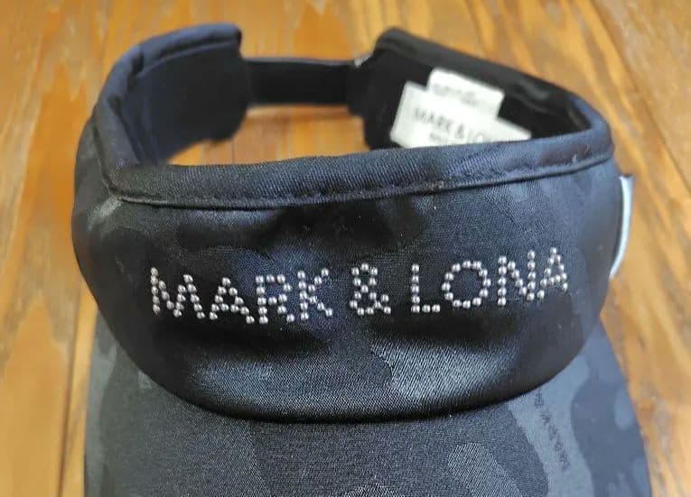 マークアンドロナ　つば広バイザー