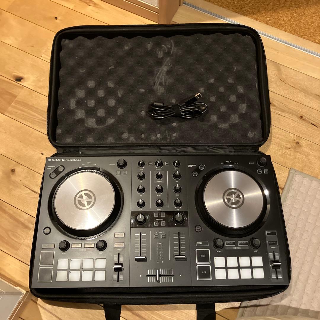 TRAKTOR Kontrol s2 キャリングバッグ