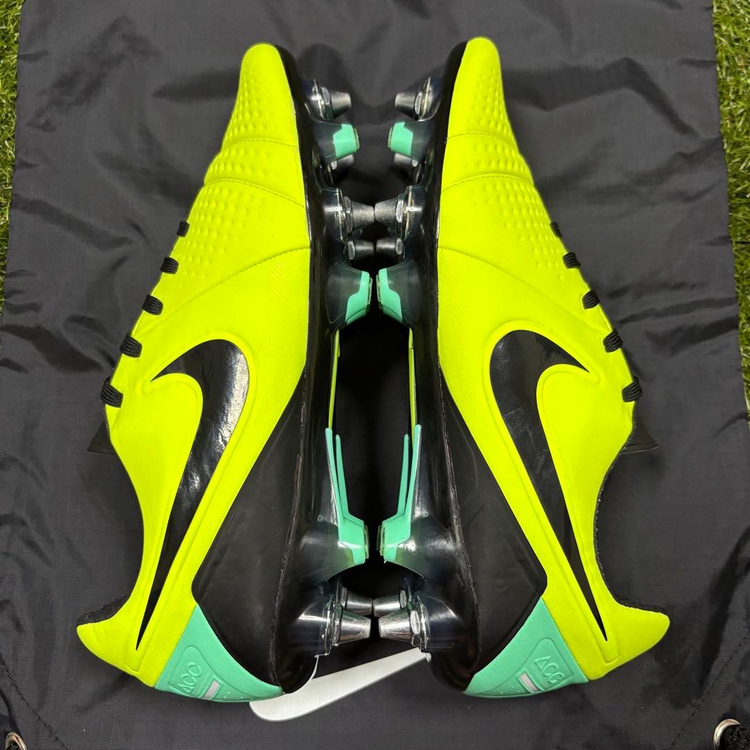 NIKE CTR360 Maestri Ⅲ SG-PRO 26cm
