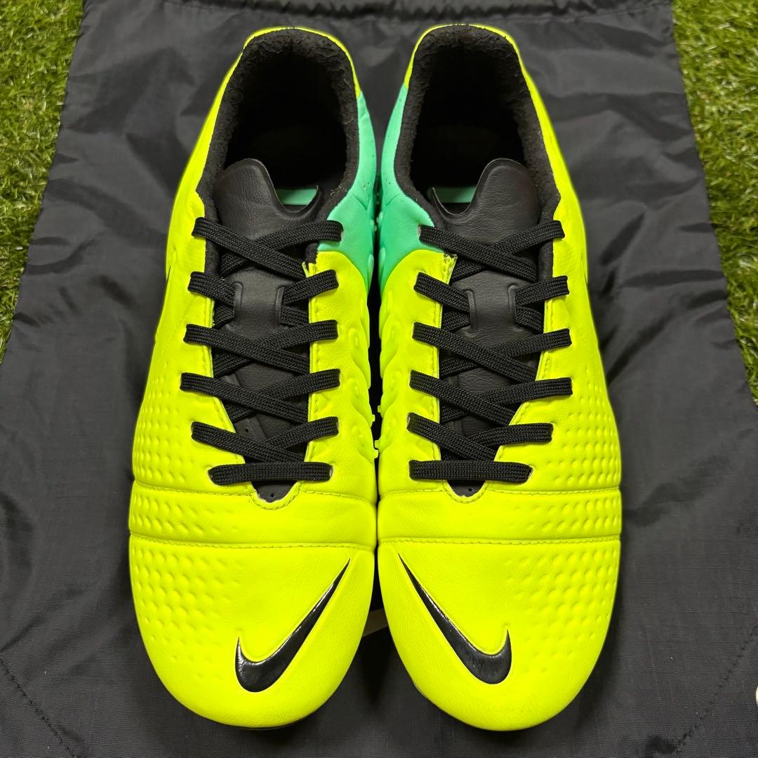 NIKE CTR360 Maestri Ⅲ SG-PRO 26cm