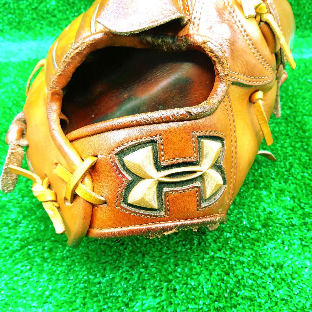 野球グローブ　一般硬式グラブ　アンダーアーマー