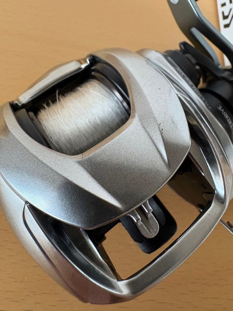 【美品+おまけ付き】ZILLION SV TW 1000L ベイトリール