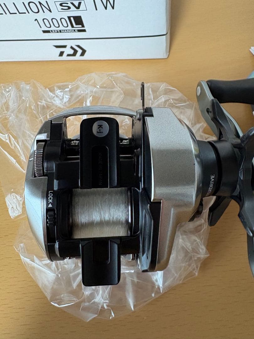 【美品+おまけ付き】ZILLION SV TW 1000L ベイトリール