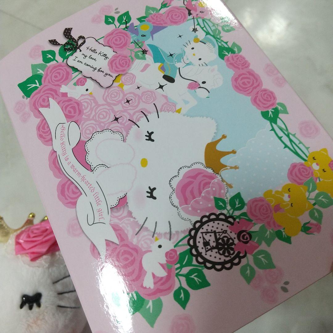 新品　ハローキティ　いばら姫　ぬいぐるみ