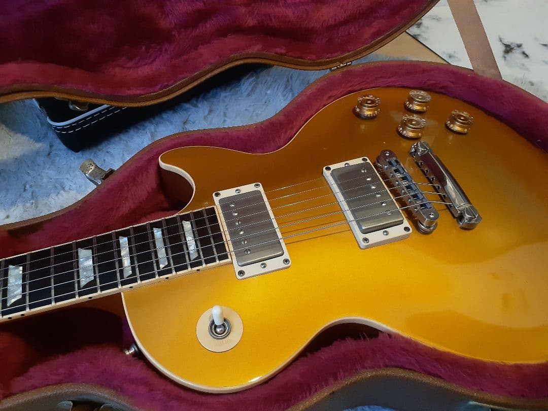 ギター Gibson Les Paul Standard Gold Top 2001