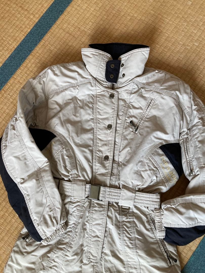 女性用スキーウェア ベージュと黒　phenix