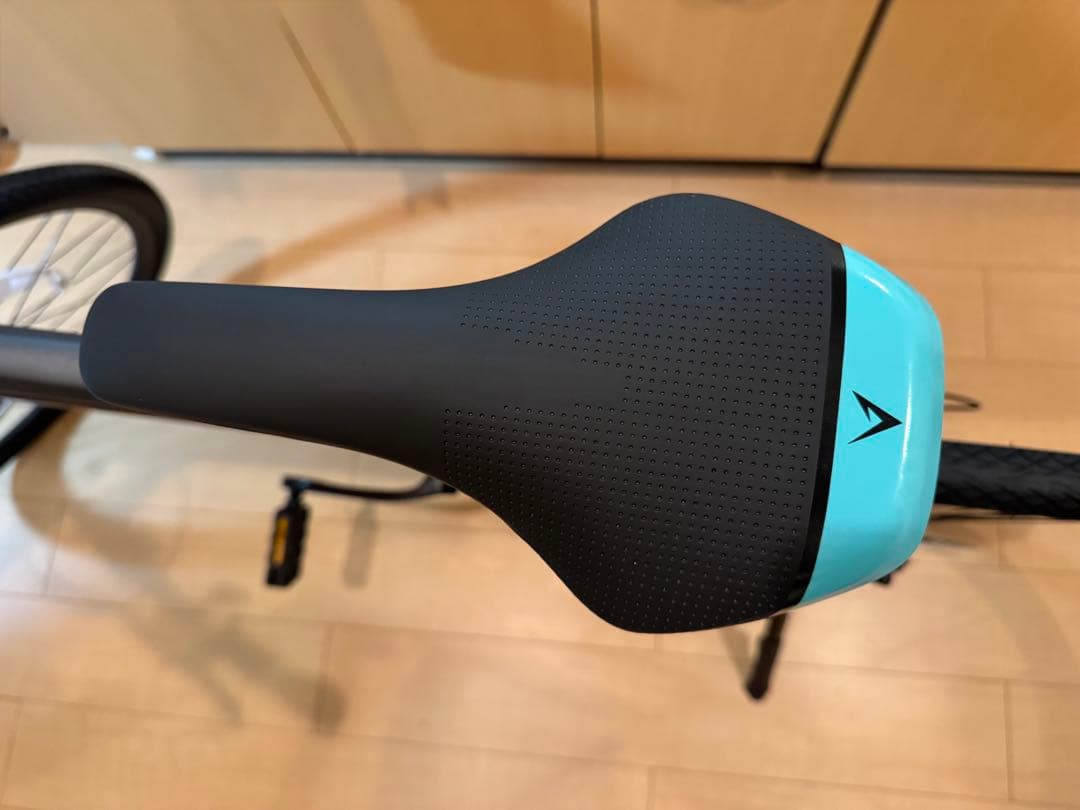 美品　ビアンキ　クロスバイク C SPORT2 DISC